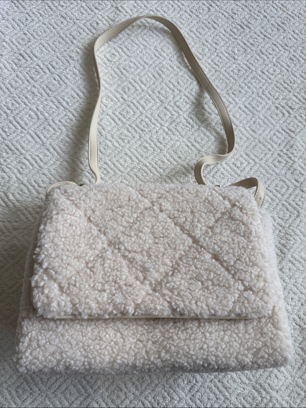 NWOT a new day Quilted Sherpa Shoulder Bag - Ivory